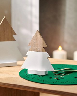 Різдвяний декор новорічна статуетка дерев’яна ялинка двоколірна мала 016-193 фото