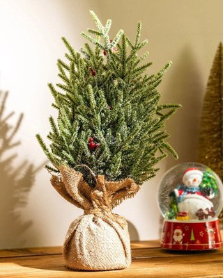 Декоративне штучне хвойне дерево ялинка в мішку на Різдво зі снігом червоними ягодами 016-144 фото