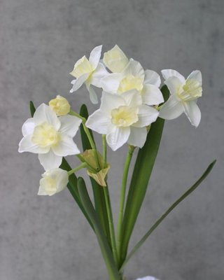 Декоративний букет штучна гілка весняних нарцисів молочно-білі 018-108 фото